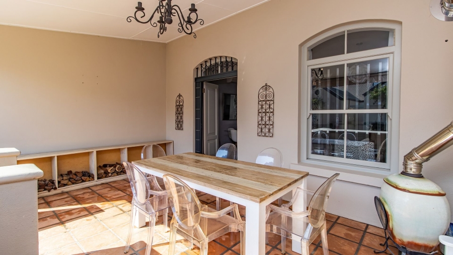 2 Bedroom Property for Sale in Franschhoek Western Cape
